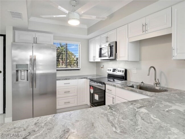 Building Photo - 4280 SE 20th Pl Unit 207 Rental
