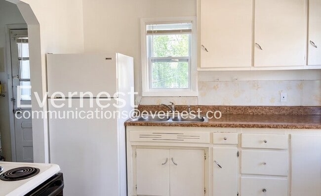 Photo - 231 N Roosevelt Ave