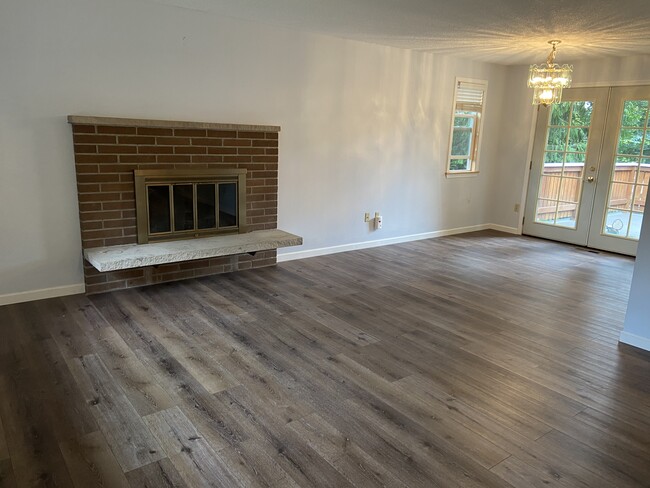 Photo - 11624 NE 74th St