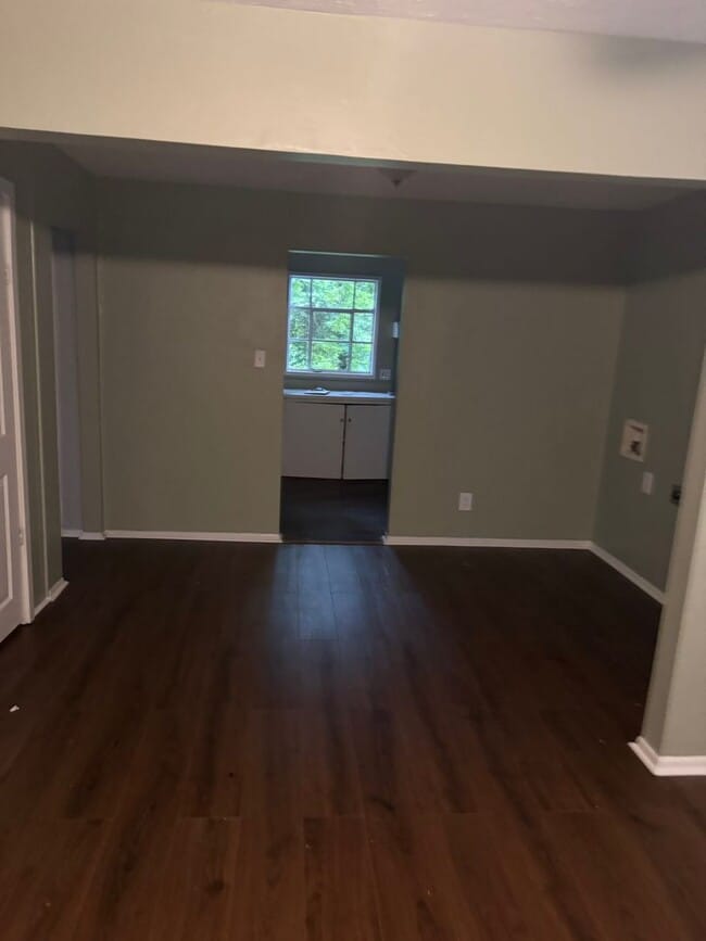 Photo - 2418 Alma St