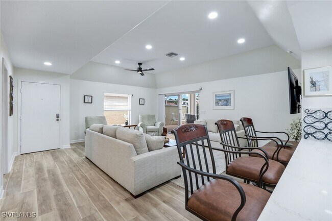 Photo - 156 Sabal Lake Dr