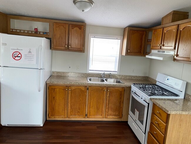Building Photo - 4 Lindy Loop Rental