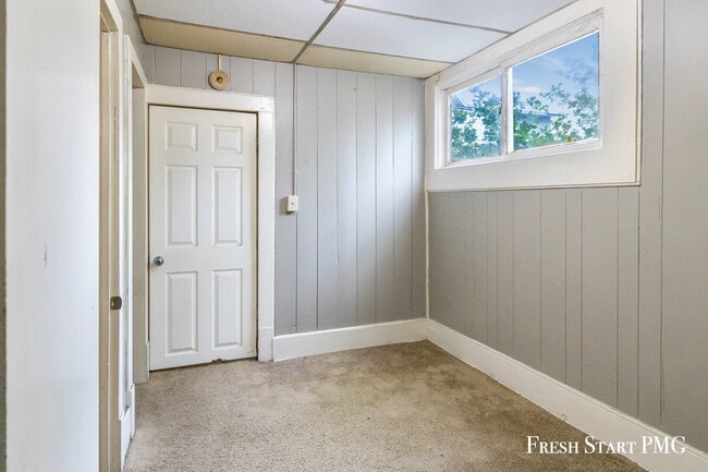 Photo - Comfortable Ground-Floor Living with Moder... Unit 1