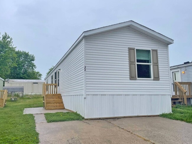 Building Photo - 781 W Walcott Rd