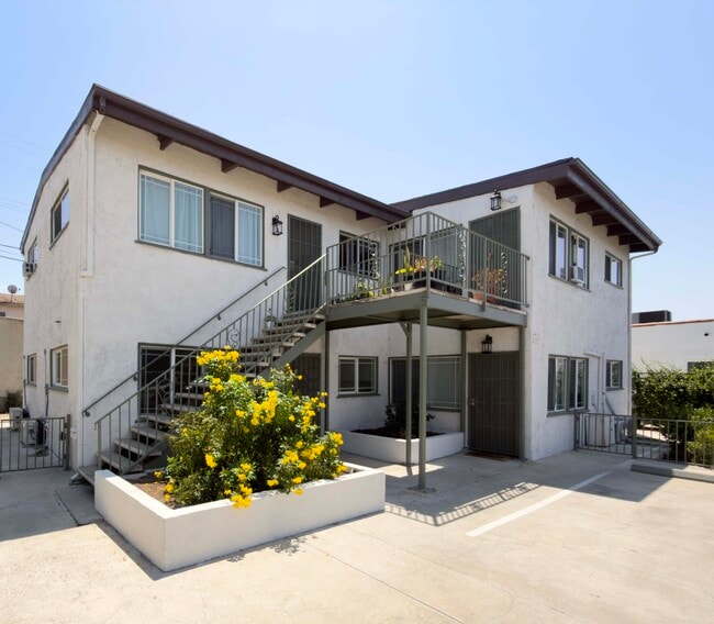 Building Photo - 1266 S Muirfield Rd Unit 1266