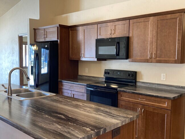 Photo - 811 S Mill St