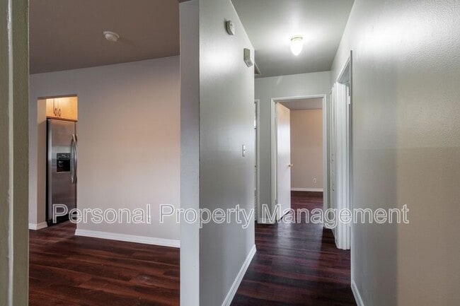 Photo - 2915 Neals Ln