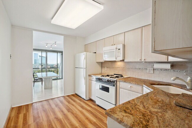 Photo - 2401 Pennsylvania Ave