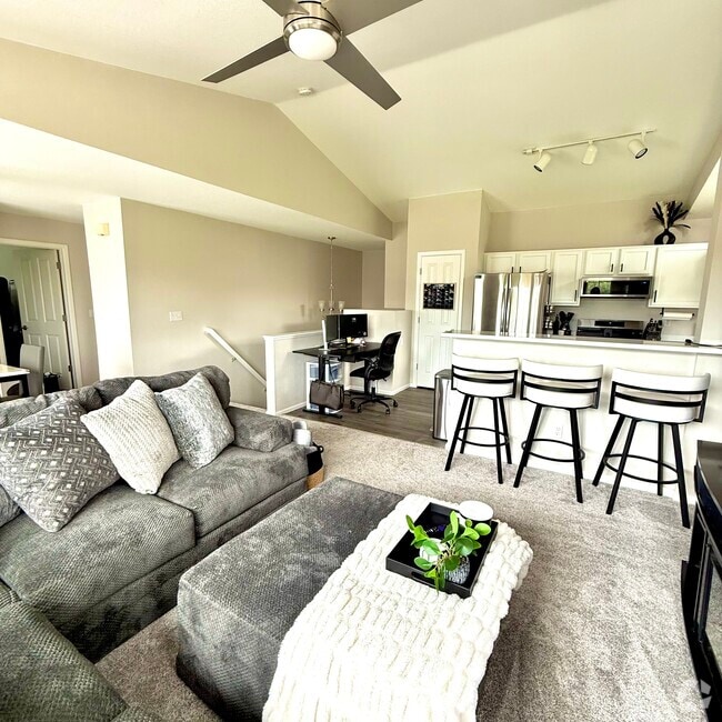 Building Photo - 7700 W Grant Ranch Blvd Rental