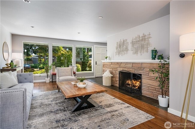 Photo - 4Bd/2Ba Bellevue House