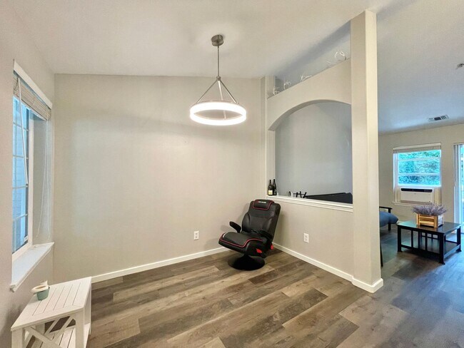 Photo - Great Condo For Rent Unit M302