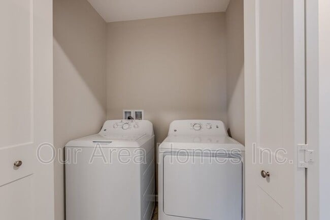 Photo - 6773 Gingham Ct