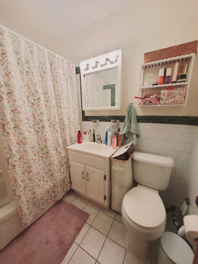 Photo - 960 Hope St Unit 2