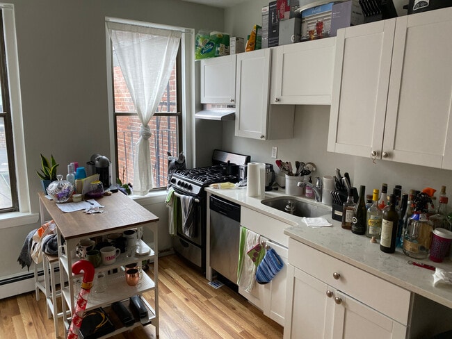 Building Photo - 18 Sheafe St Unit 5