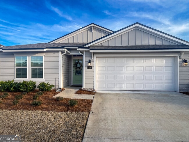 Photo - 321 Chinquapin Dr