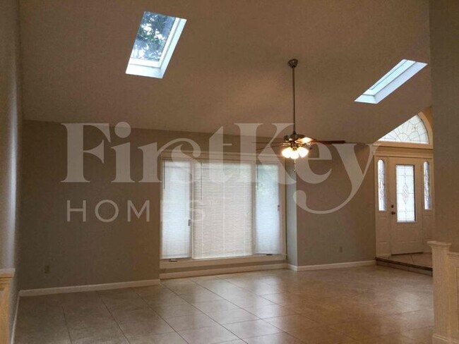 Photo - 7654 Balmy Ct