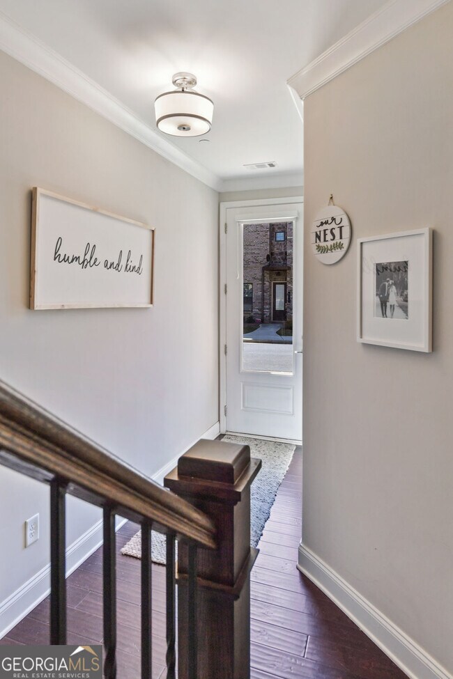 Photo - 712 Alden Dr