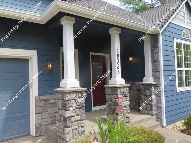 Photo - 18385 SW Swanstrom Dr