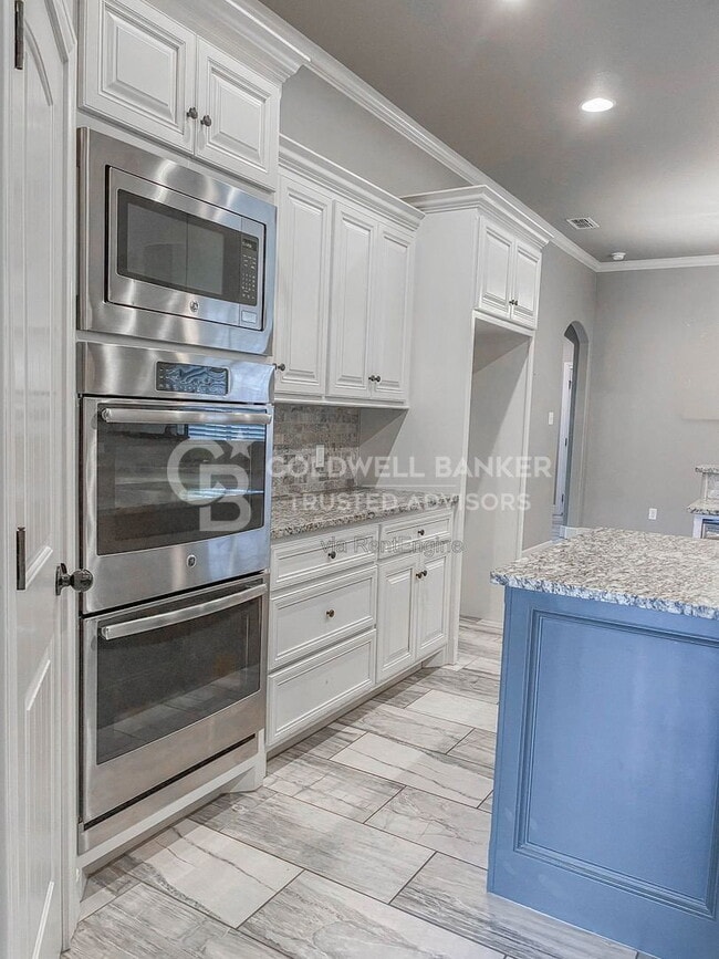 Photo - 11003 Granby Ave