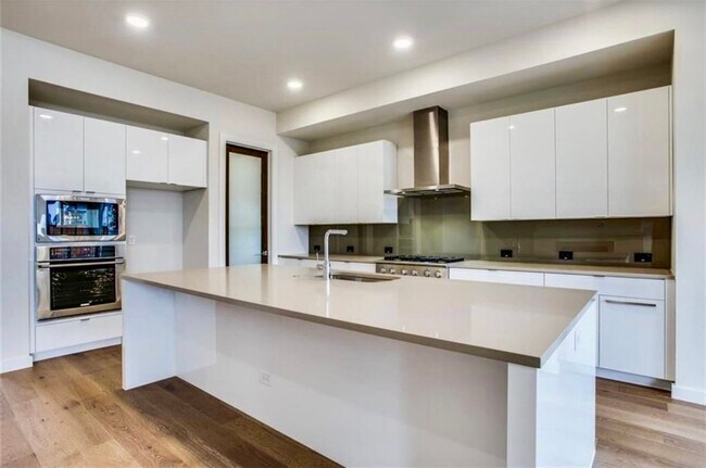 Photo - 4031 Heatherton Dr