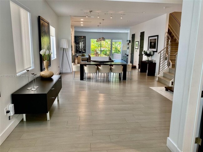 Photo - 3050 Day Ave