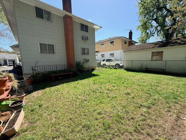 Photo - 95 Graywood Rd Unit 2nd Fl