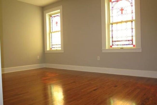 Photo - 1730 Bank St Unit 8