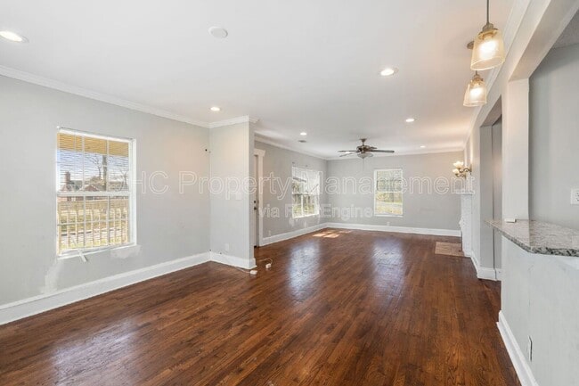 Photo - 752 McDonough Blvd SE