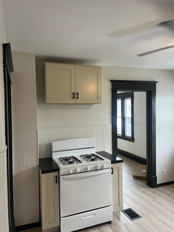 Photo - 4260 South Park Ave Unit 3