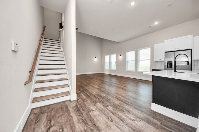 Photo - 2915 Paul Quinn St