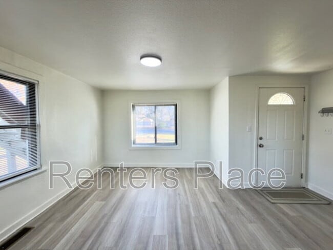 Photo - 5736 S Quincy Pl