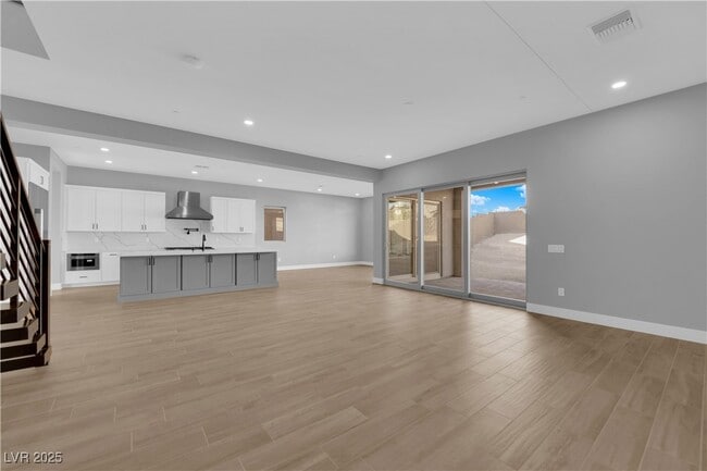 Building Photo - 10648 Stone Ledge Ave