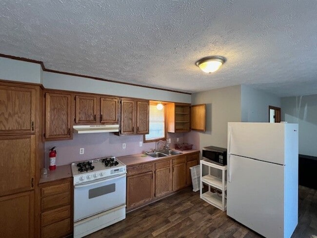 Photo - Cozy Fully Furnished 1B/1B Cottage Available in Sulphur