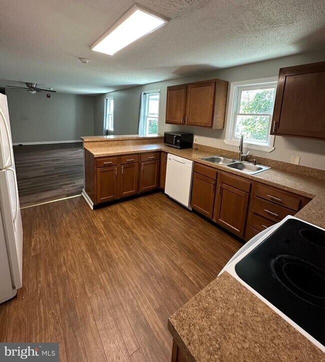 32 West St Unit B