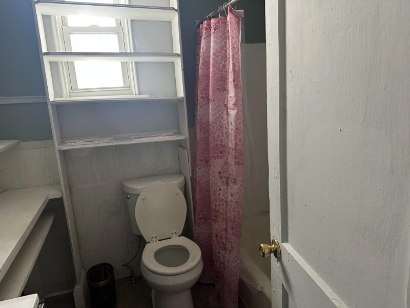 Photo - 2115 W Fayette St