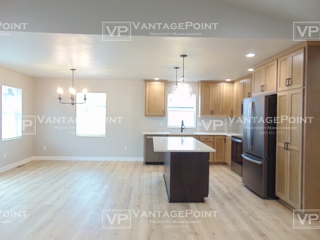 Photo - 2587 Farmington Wy