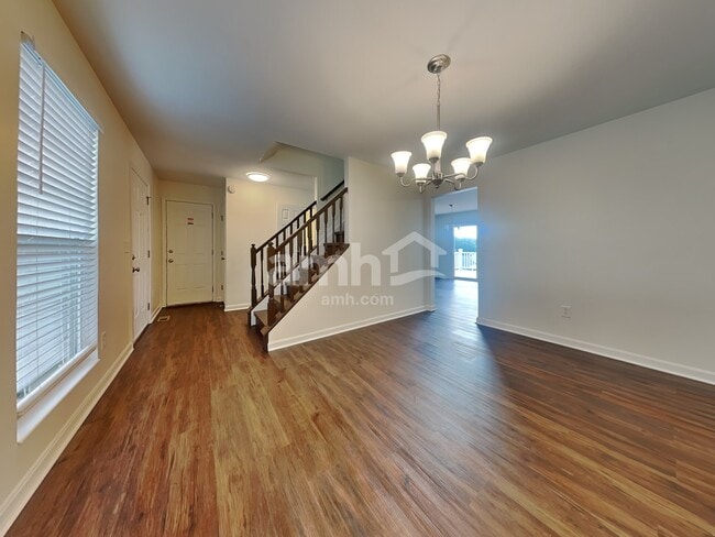 Photo - 1253 Summerlake Drive