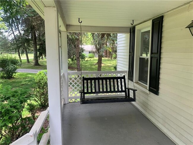 Photo - 171 Fieldview Dr