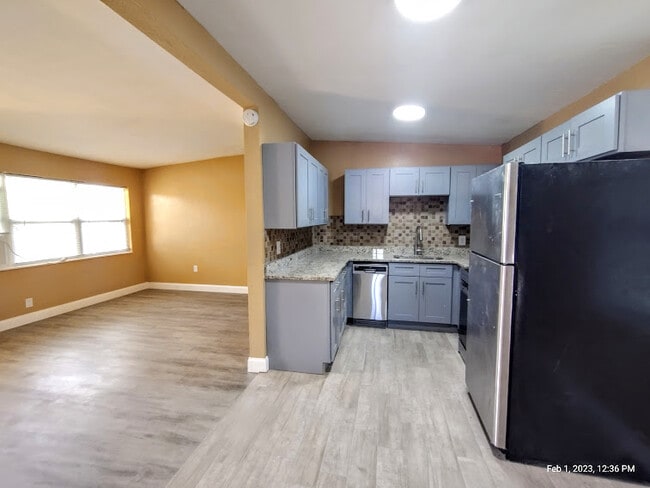 Photo - 1362 Gardenia Ave