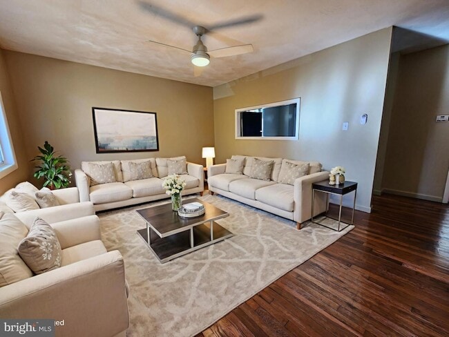 Photo - 6706 Blacklog St