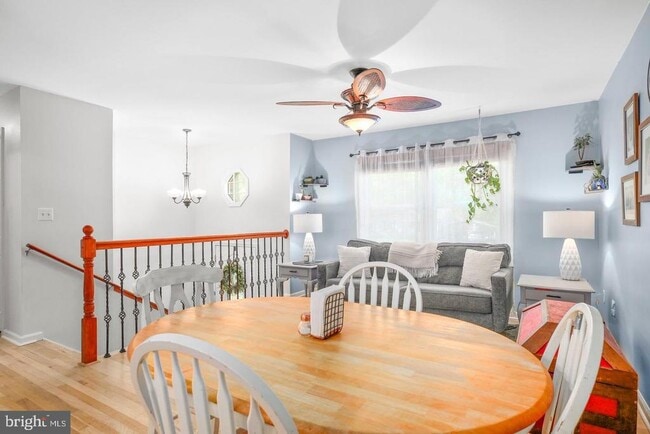 Photo - 704 Candle Ridge Ct