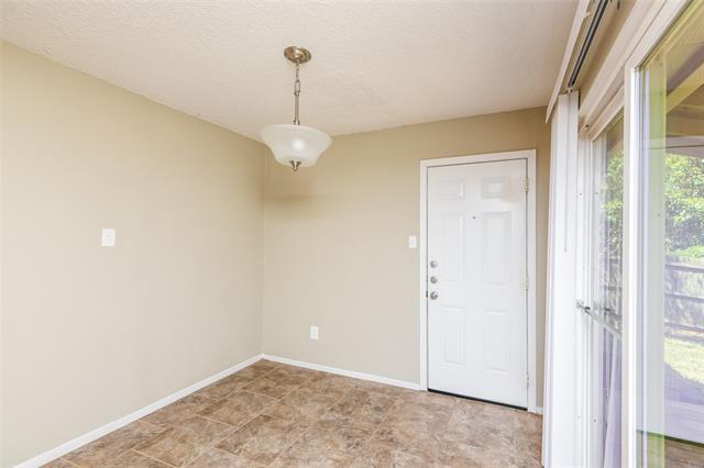 Photo - 6407 Woods Edge Dr