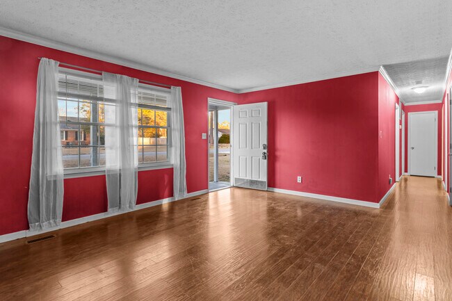 Photo - 214 Manchester Rd