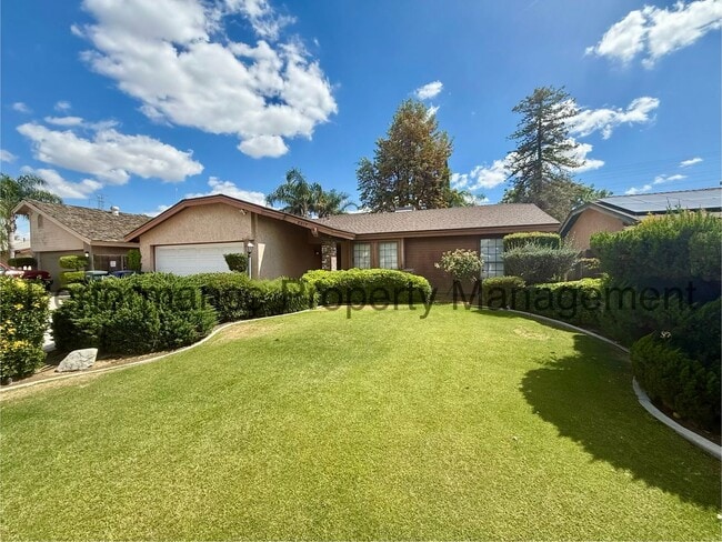 Building Photo - Stunning 3 Bed/2 Bath SW Bakersfield Home w/ RBP & $0 Deposit Option