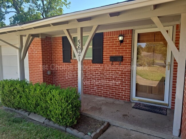 Photo - 5621 Wedgworth Rd