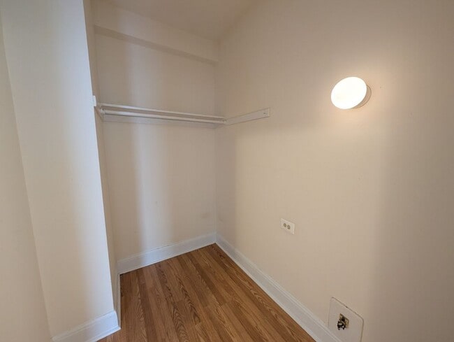 Photo - 2779 N Milwaukee Ave Unit 208