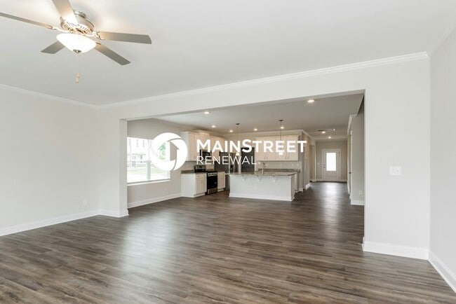 Photo - 4 Bedroom Pet-Friendly Home in Monroe, NC with Main Street Renewal