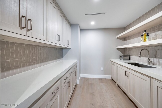 Building Photo - 13945 Old Coast Rd Unit 1202