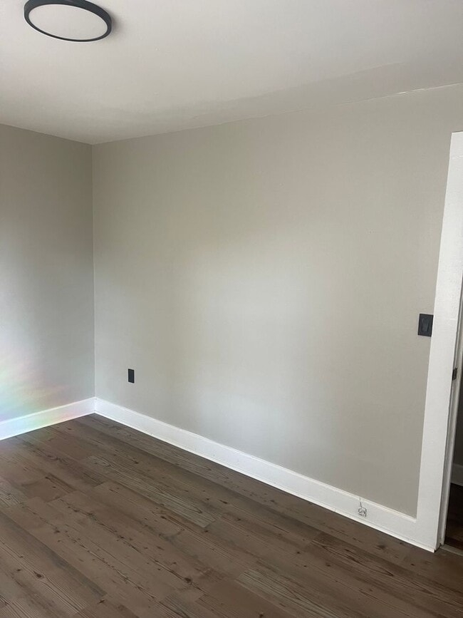 Photo - 637 S Rotherwood Ave Unit B