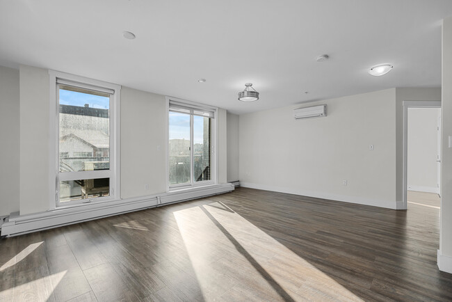 Photo - 3569 Dutch Village Rd